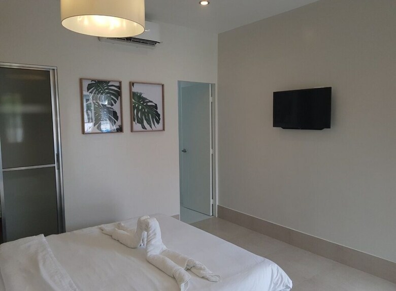 Hotel Ocean Safari Suites