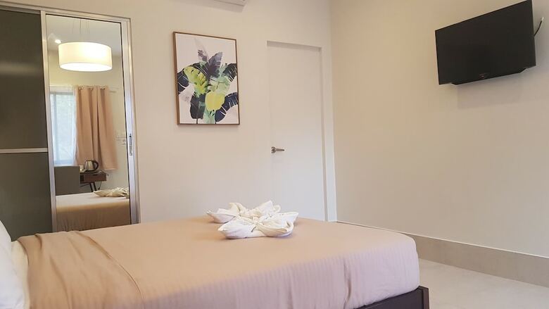 Hotel Ocean Safari Suites