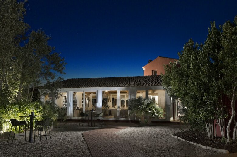 Hotel Li Neuli Country Club