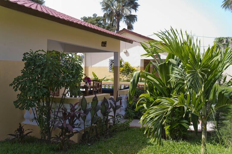 Aparthotel Kunta Kinteh Beach Complex