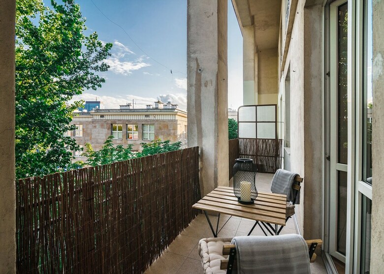 Plac Zbawiciela Comfortable Apartment