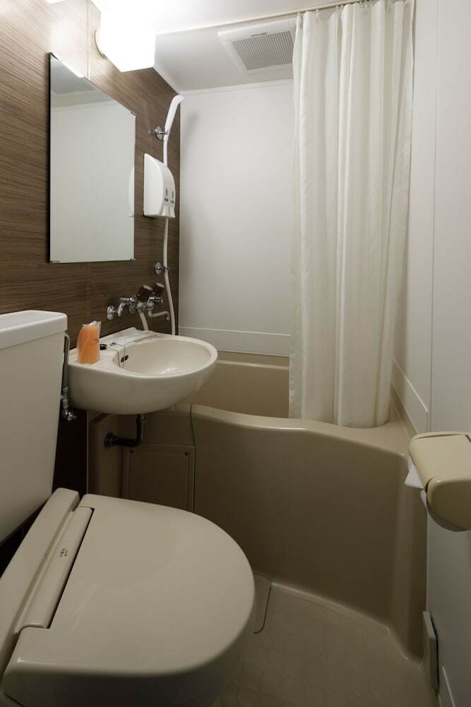 Yokohama Sakuragicho Town Hotel 24