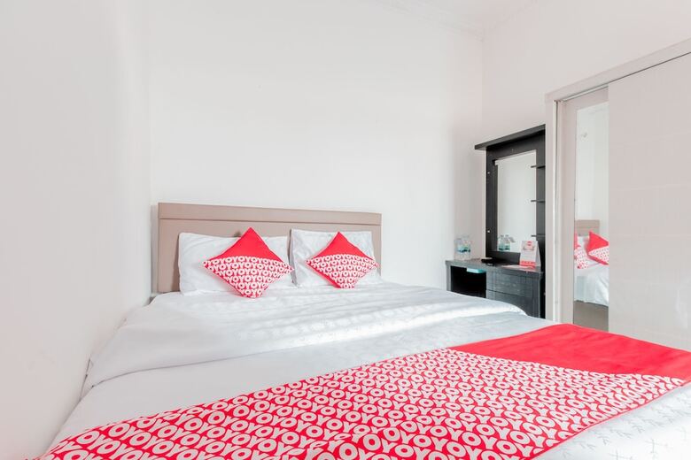 Hotel Oyo 442 Koen Hanare