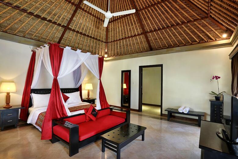 The Club Villas