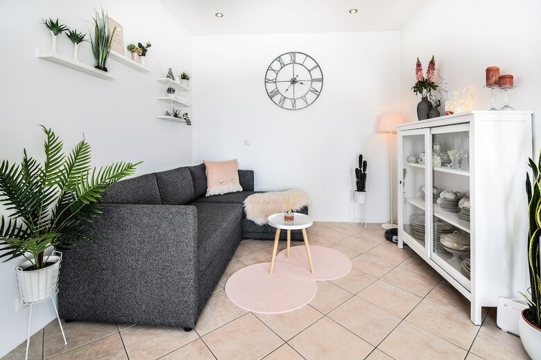 Apartamentos House �1