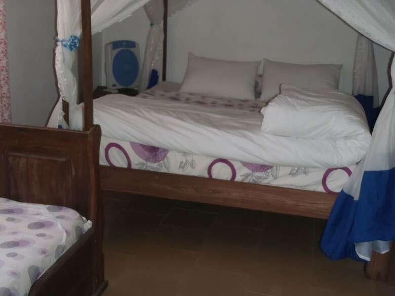 Hotel Auberge Chez Laurette Morombe