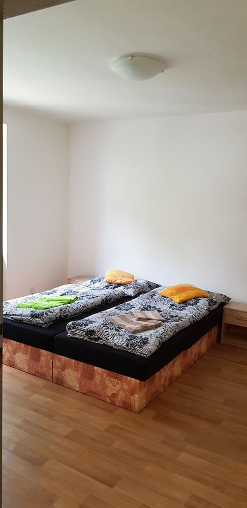 Apartamentos Penzi�n ?koln� Chomutov