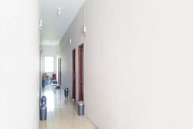 Hostal Oyo 1243 9-haan Homestay
