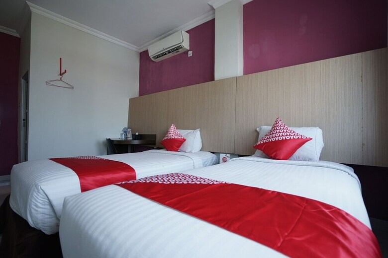 Hostal Oyo 1328 Hotel City