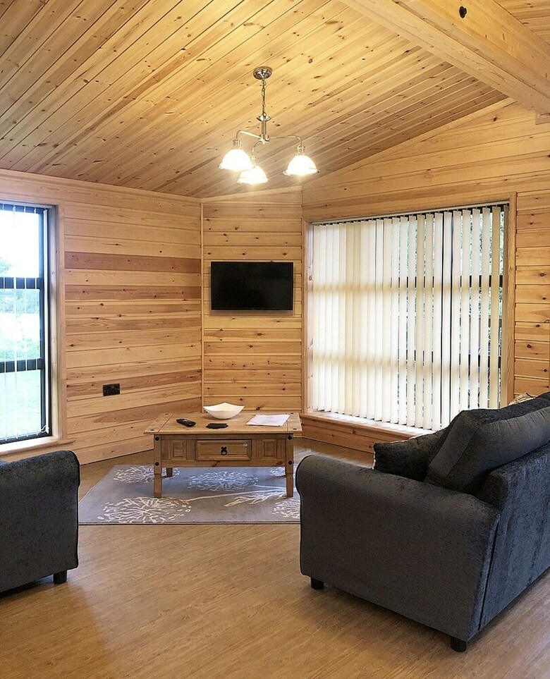 Posada Woodlakes Park