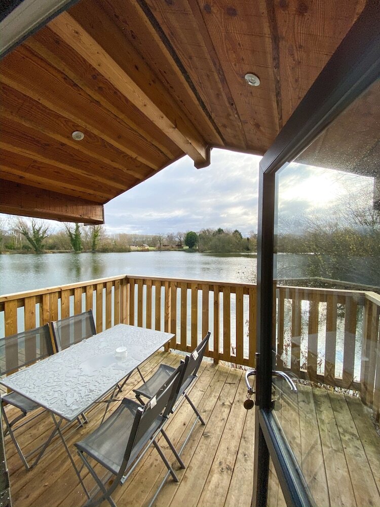 Posada Woodlakes Park