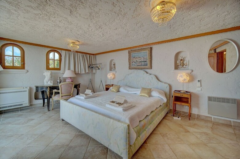 Villa Cannes Hills Exclusive Area Fits 20