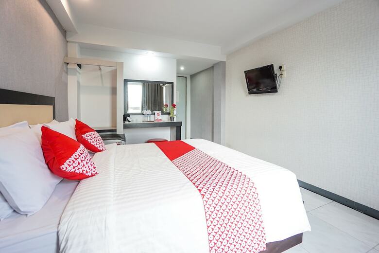 Hostal Oyo 1318 Hotel Prince Boulevard