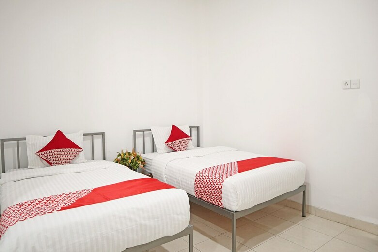 Hostal Oyo 1306 Cendrawasih Homestay