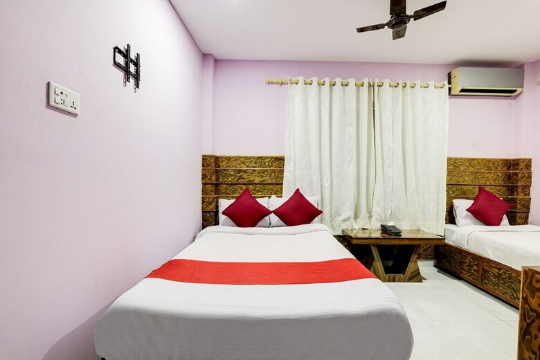 Spot On 568 Hotel Panas