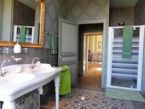 Bed & Breakfast Ch�teau De Clermont-sav�s