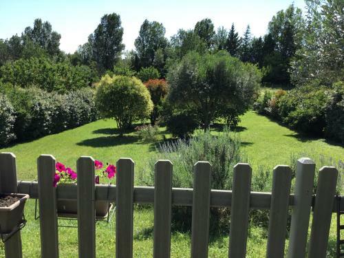 Bed & Breakfast La Cabane De P�p� Emilien