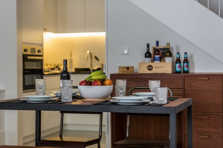 Tripas-cora��o, Ros�rio Apartments