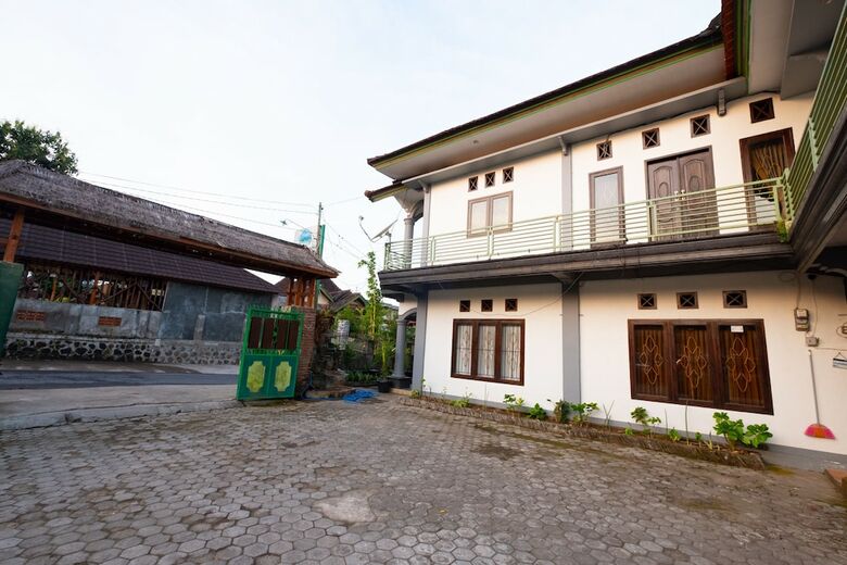 Hotel Oyo 1320 Green Orry Inn