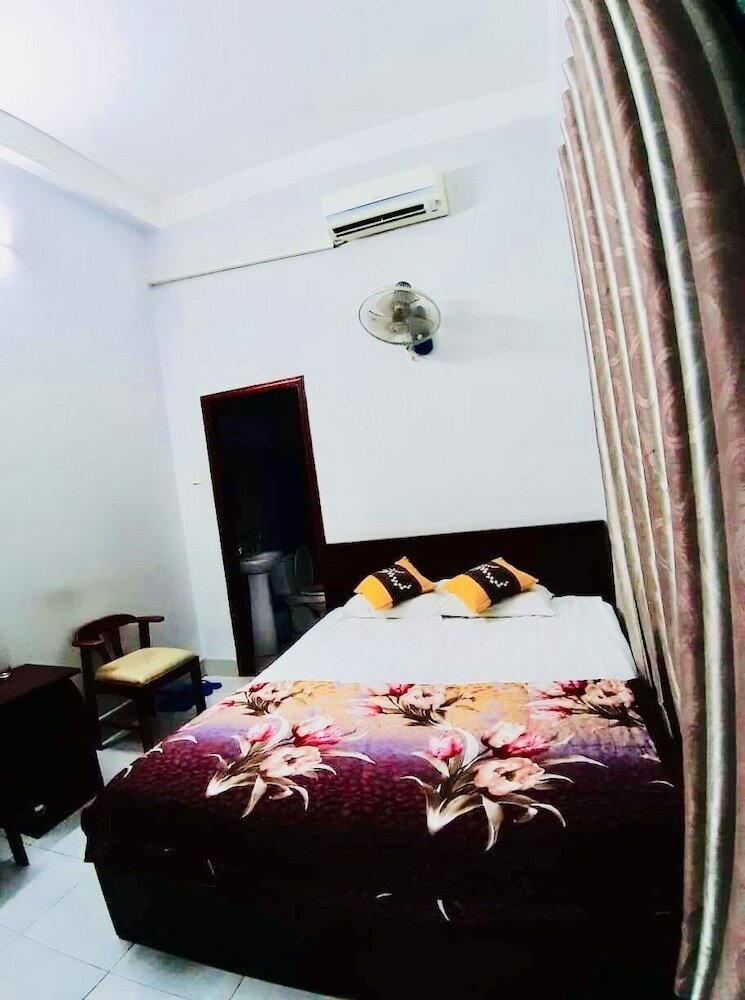Hotel Nha Nghi Ngoc Nghi Hostel