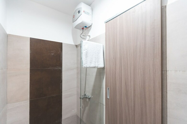 Hostal Oyo 1329 Tanjung Pakuan
