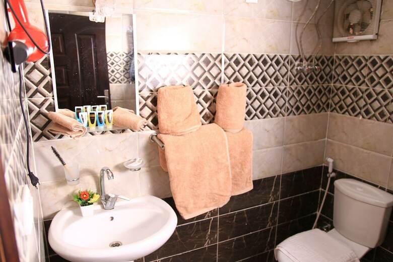 Hostal City Pyramids Inn