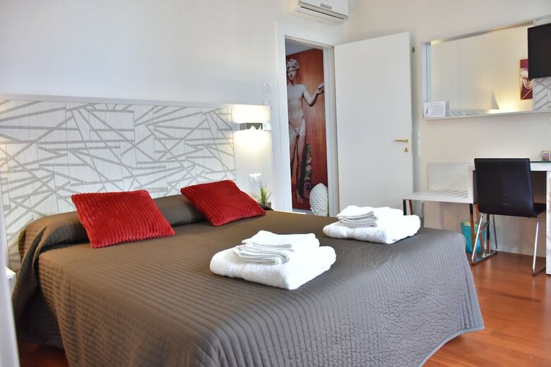 Hotel Conte Ardi Luxury Rooms