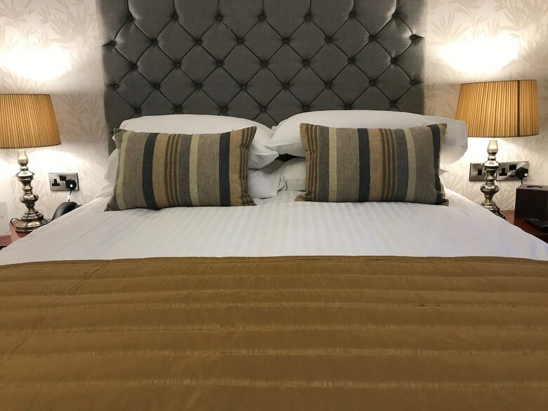 Loftsome Bridge Hotel