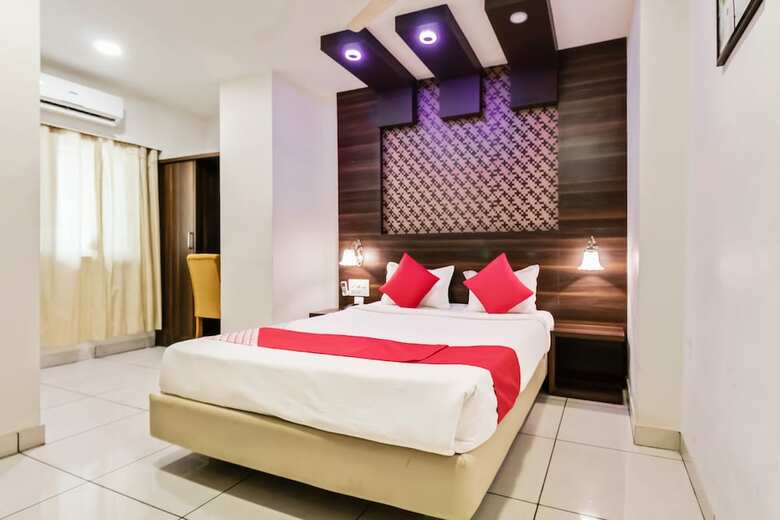 Hotel Oyo 30525 Dwarka Grand