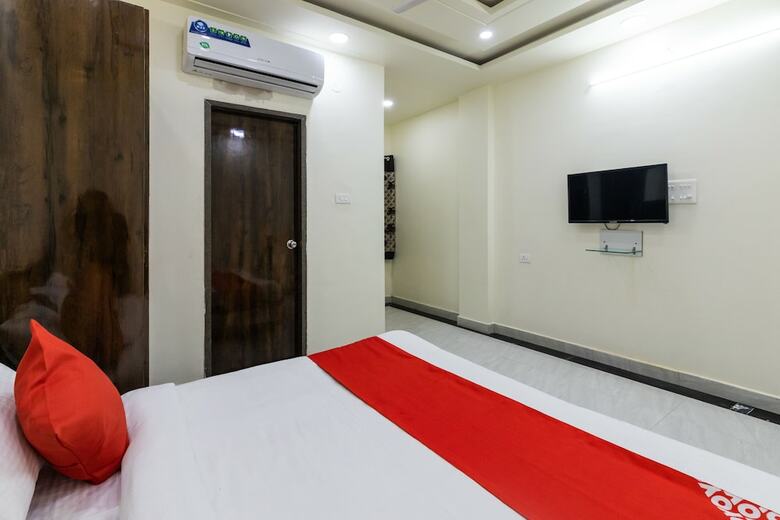 Oyo 39426 Hotel Lotus