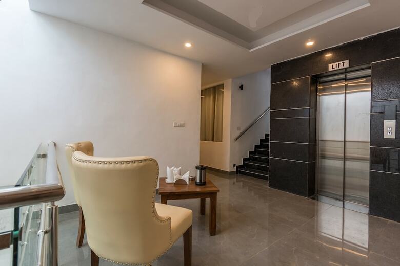 Hotel Capital O 44225 Neem Leaf