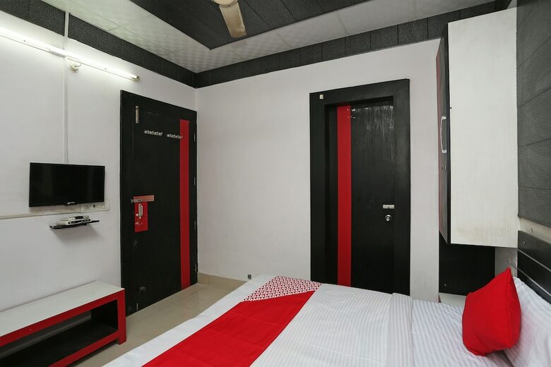 Oyo 29145 Hotel Sirsa City Inn