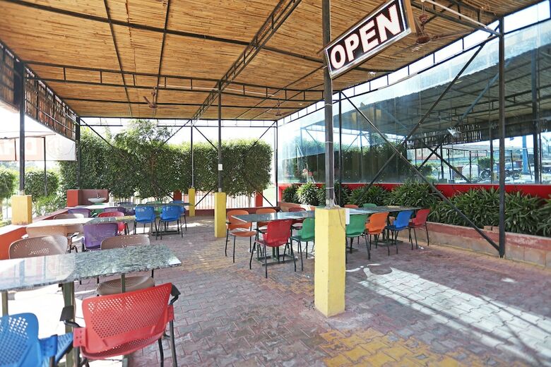 Hotel Oyo 29427 Mehak Garden
