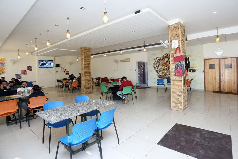 Hotel Oyo 29427 Mehak Garden