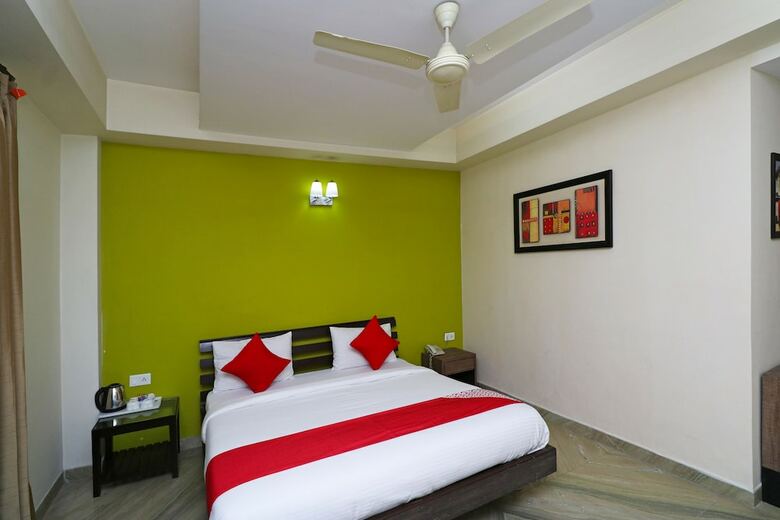 Hotel Oyo 30421 Indelible Dilli