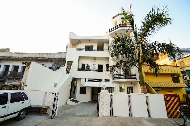 Oyo 30000 Hotel Panghat