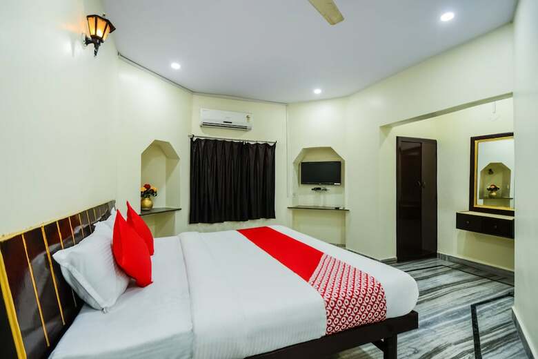 Oyo 30000 Hotel Panghat