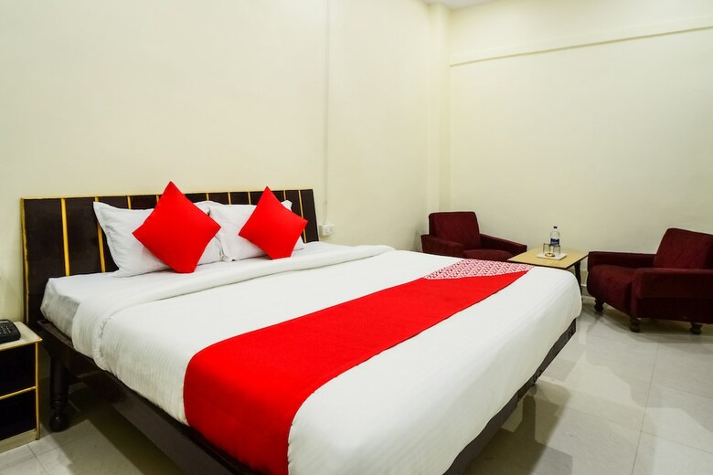 Oyo 30000 Hotel Panghat