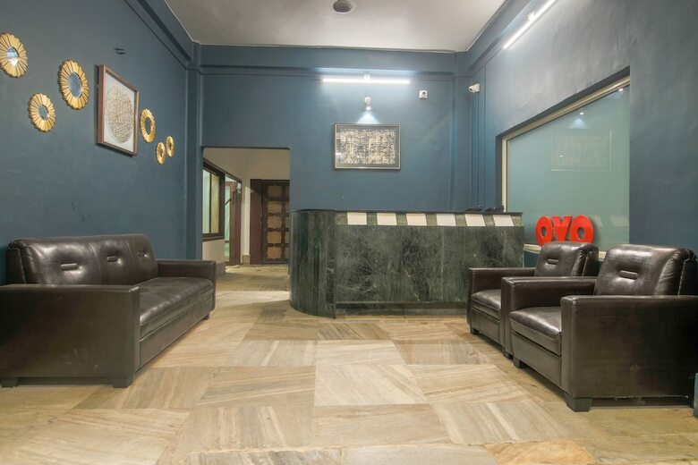 Hotel Oyo 22421 Indiraj