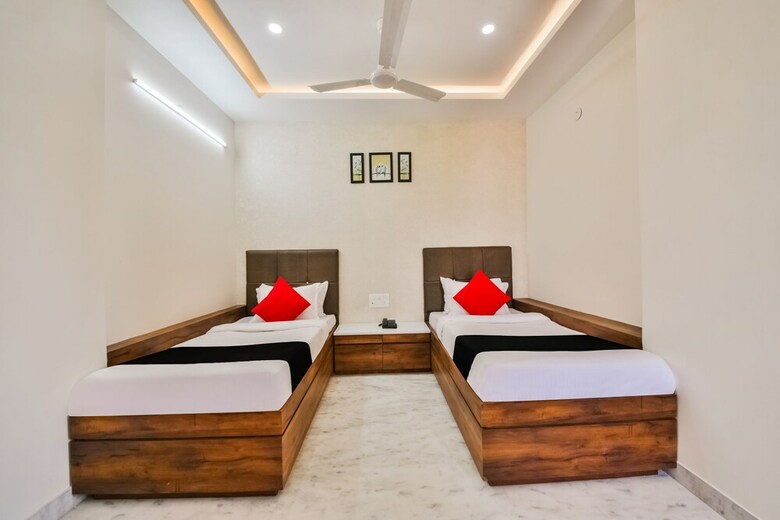 Hotel Capital O 40000 The Sejour