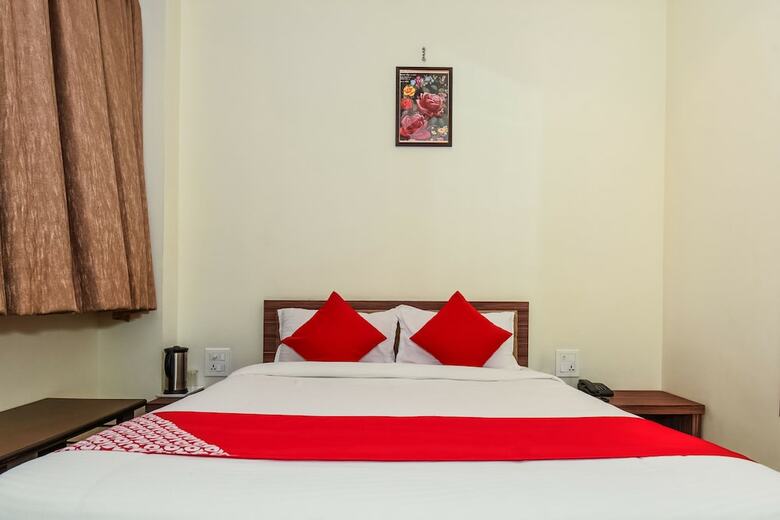 Capital O 41054 Hotel Raj And Restaurant