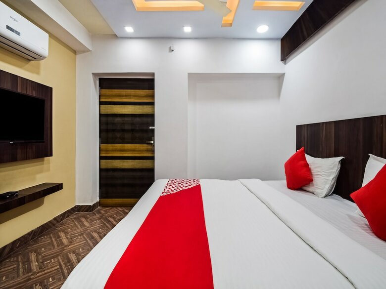 Hotel Oyo 29111 Tak International