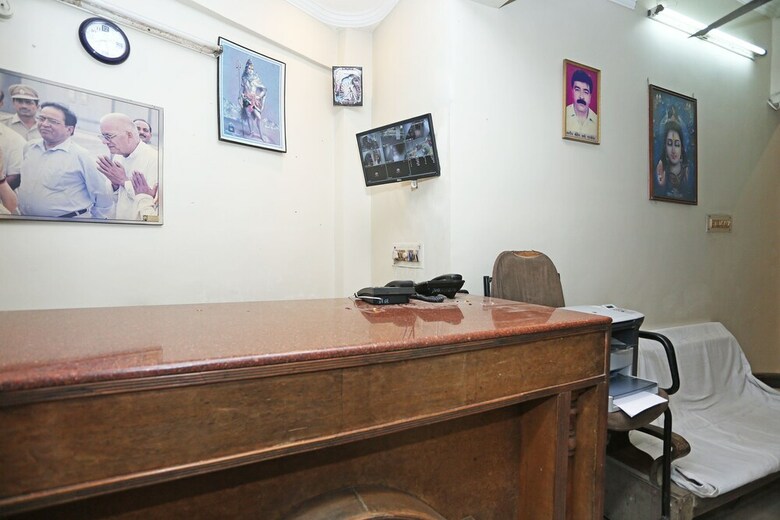Hotel Oyo 28614 Bless Inn