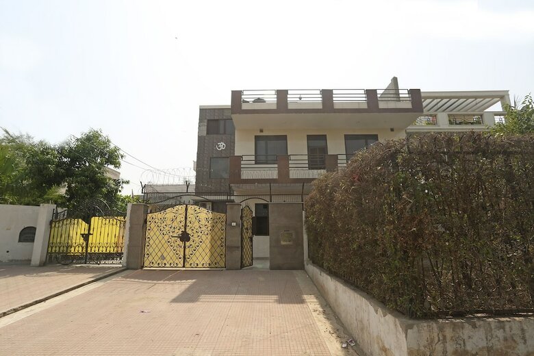 Hotel Oyo 14791 Homeystay Comfort