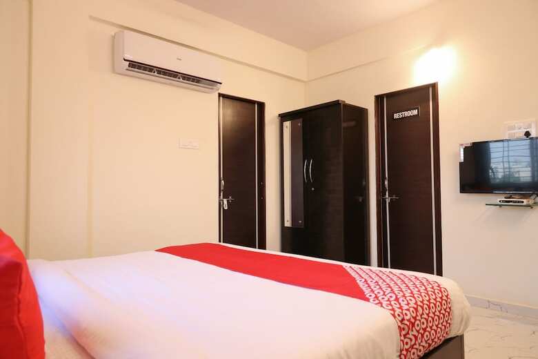 Hotel Oyo 30905 Uk Villa