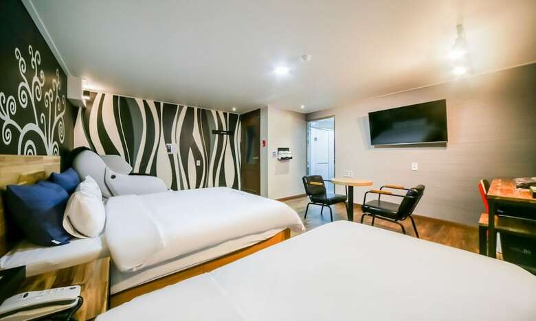 Hotel It's Motel