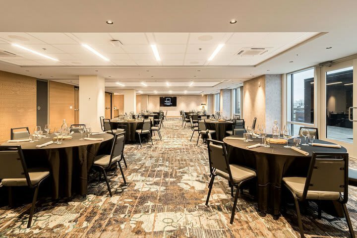 Hotel Canvas Moncton, Tapestry Collection By Hilton