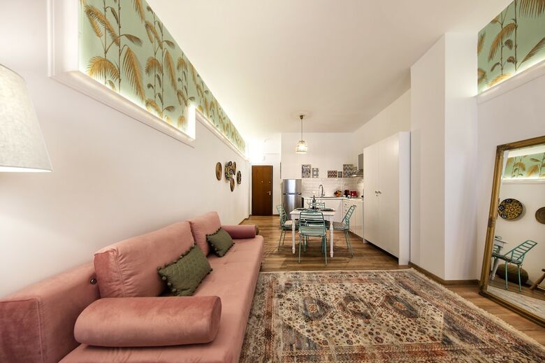 Exquisite Apartment In Athens' Center