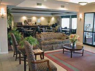 Hotel Quality Inn And Suites Airport