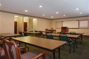 Hotel Quality Inn And Suites Airport